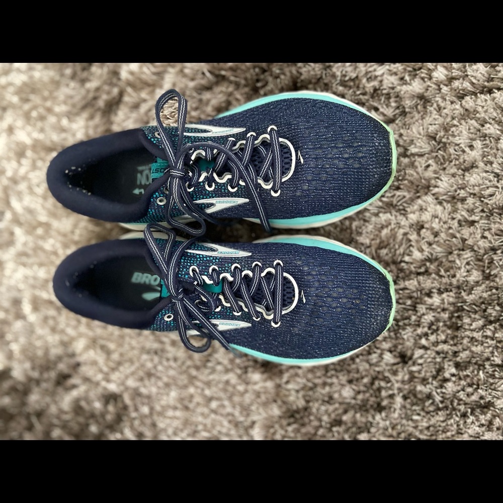 Brooks Ghost Running Shoes Size 7